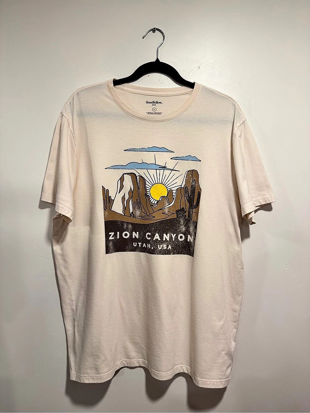Goodfellow Zion Canyon graphic tee Graphic Tee in Cream